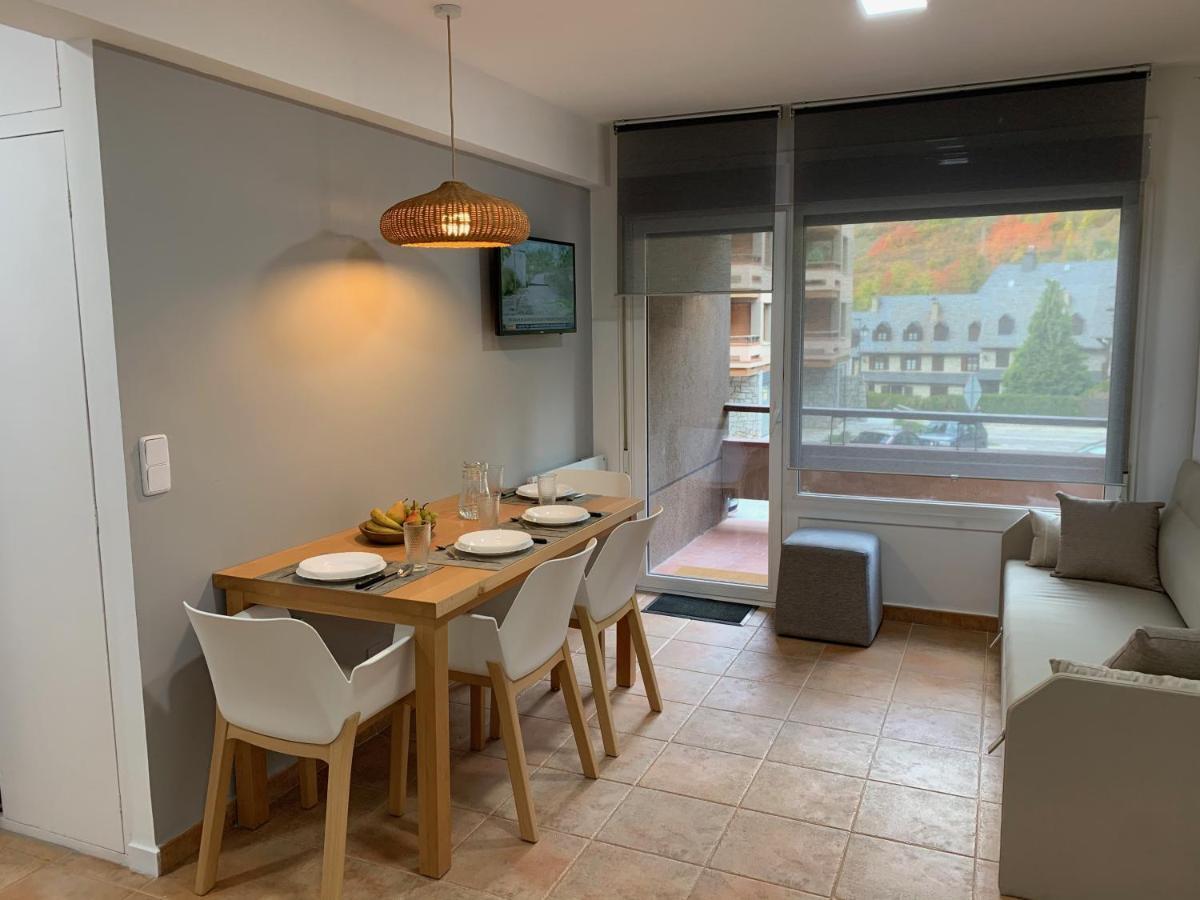 Apartament Reformat I Acollidor A Vielha, Ben Ubicat ベトレン エクステリア 写真